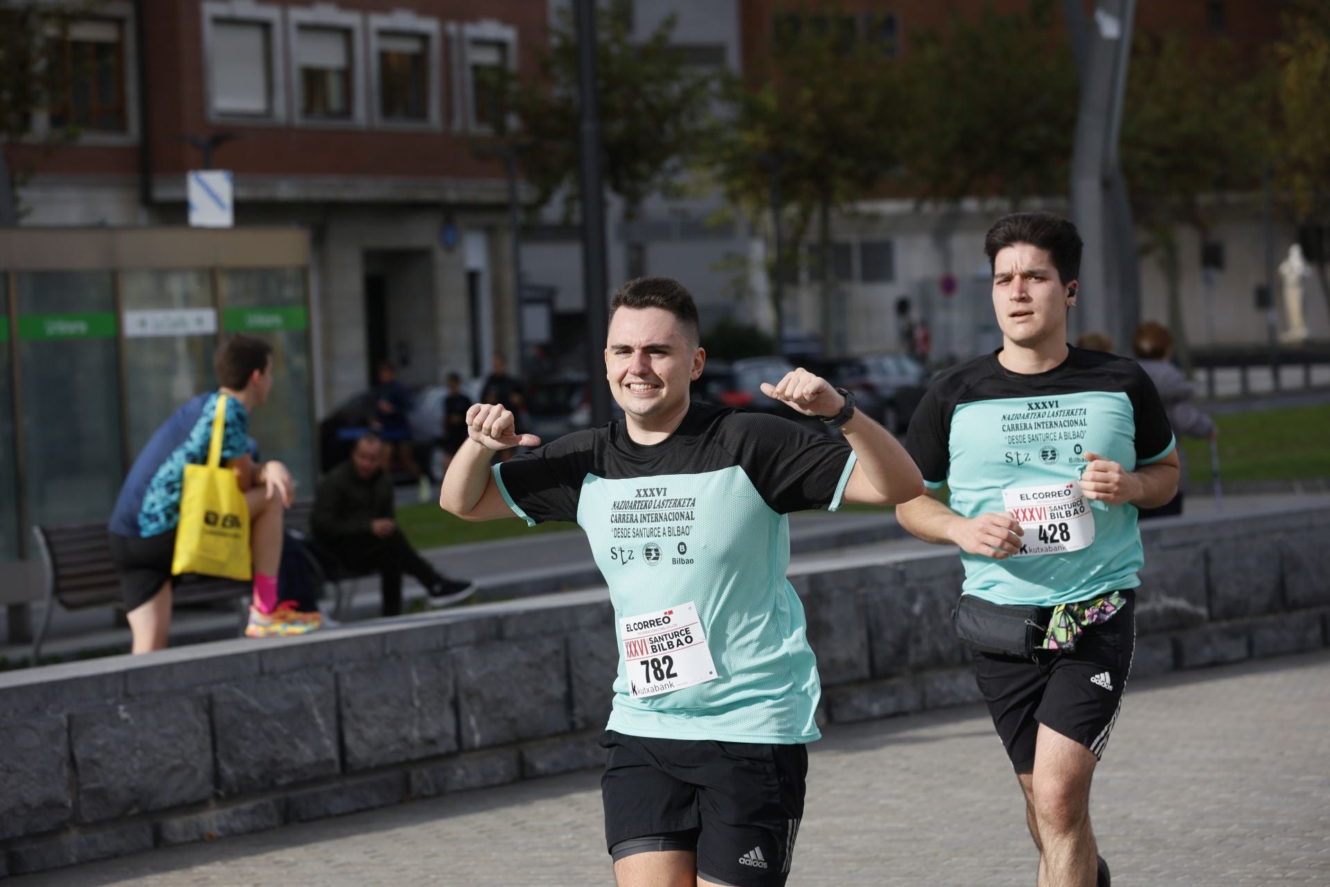 La fiesta del atletismo recorre la Margen Izquierda