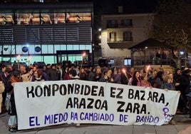 Vista de la manifestación de Galdakao organizada la asociación femninista Momoak.