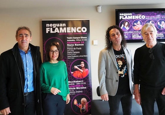 El director de SGAE Euskadi, Joseba Palacios; la alcaldesa de Getxo, Amaia Aguirre; el director del ciclo Negua Flamenco, Darío Campos; y el responsable del Fondo Asistencial y Cultural de AIE, Luis Mendo, presentan el evento que tendrá lugar en enero en Getxo.