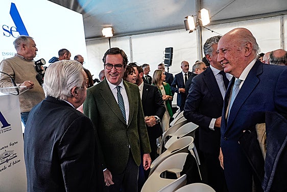 Garamendi: «Echamos muchísimo de menos la lealtad institucional»