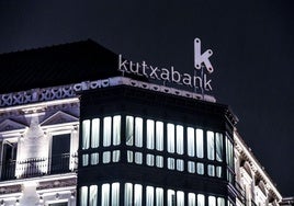 Sede de Kutxabank en la Gran Vía de Bilbao