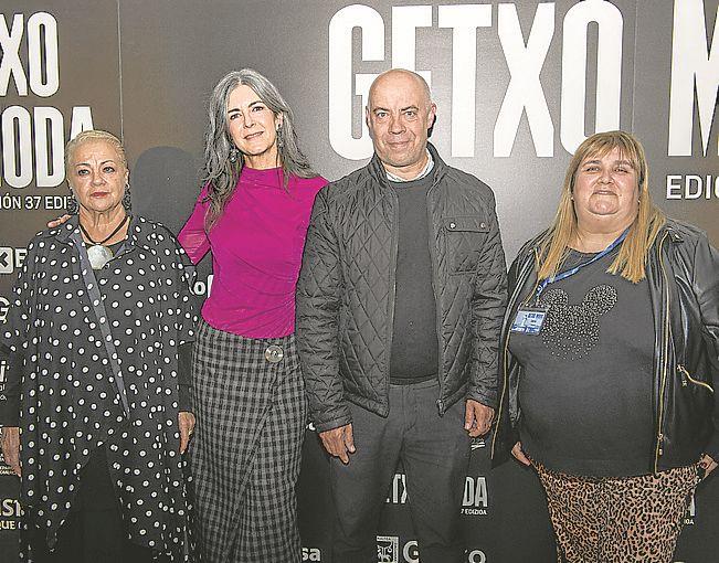 Rosa Ruiz, Beatriz Inza, Jokin Aresti y Begoña Abelleira.