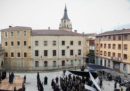 Un momento del rodaje de 'Sacamantecas' junto a la muralla.