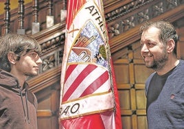 Complicidad. Mirco y Jason estuvieron en Ibaigane cuando visitaron Bilbao para presenciar el último derbi en La Catedral.