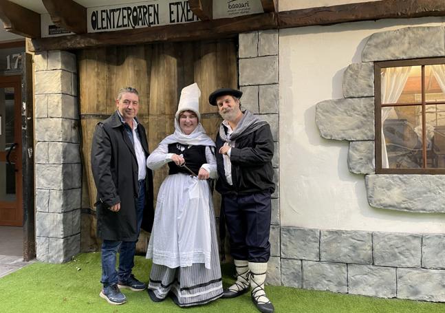 Entrega de llaves de la casa de Olentzero y Mari Domingi.