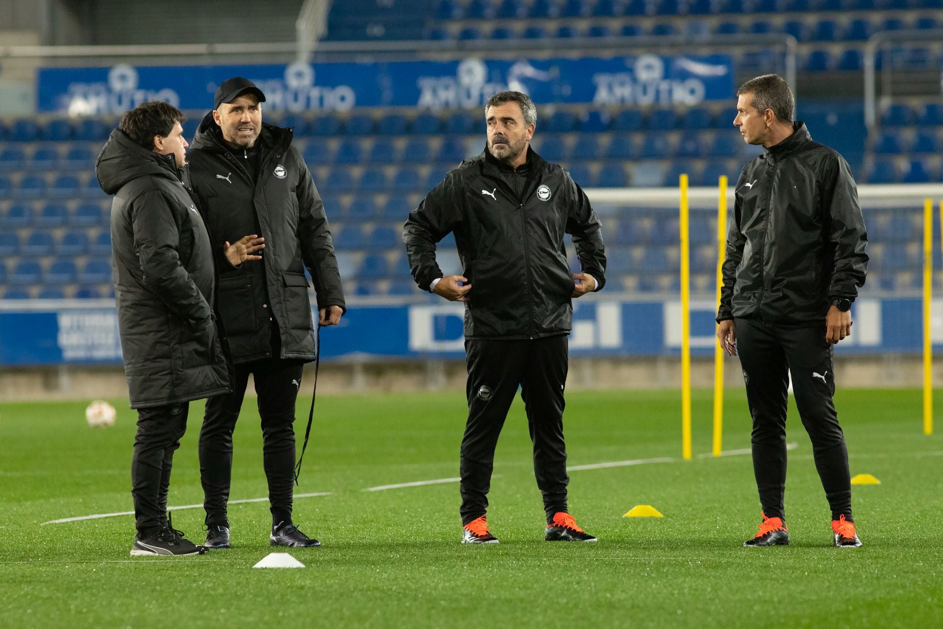 El primer día de Coudet en el Alavés en imágenes