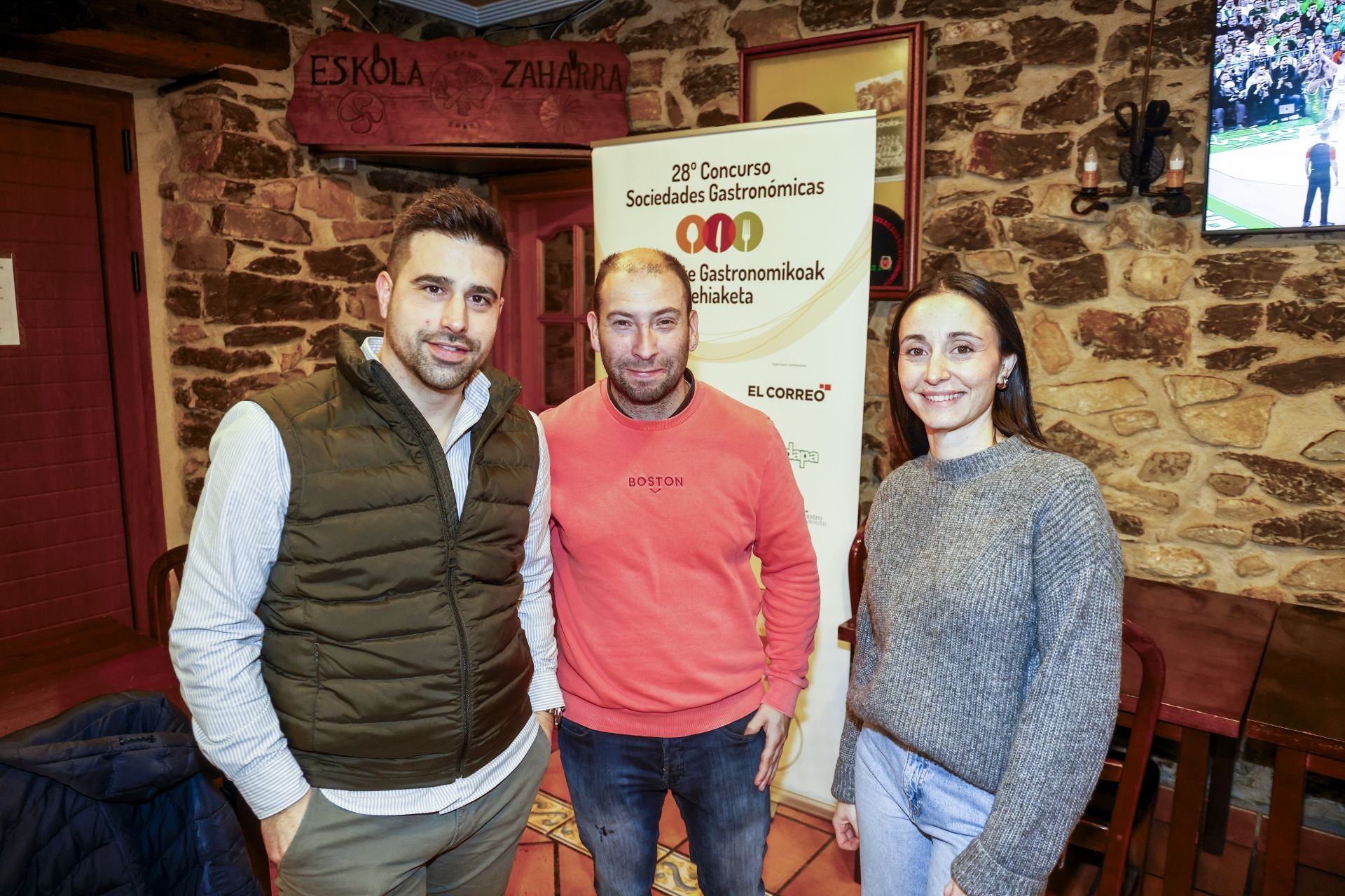 Así fue la cena en Eskola Zaharra