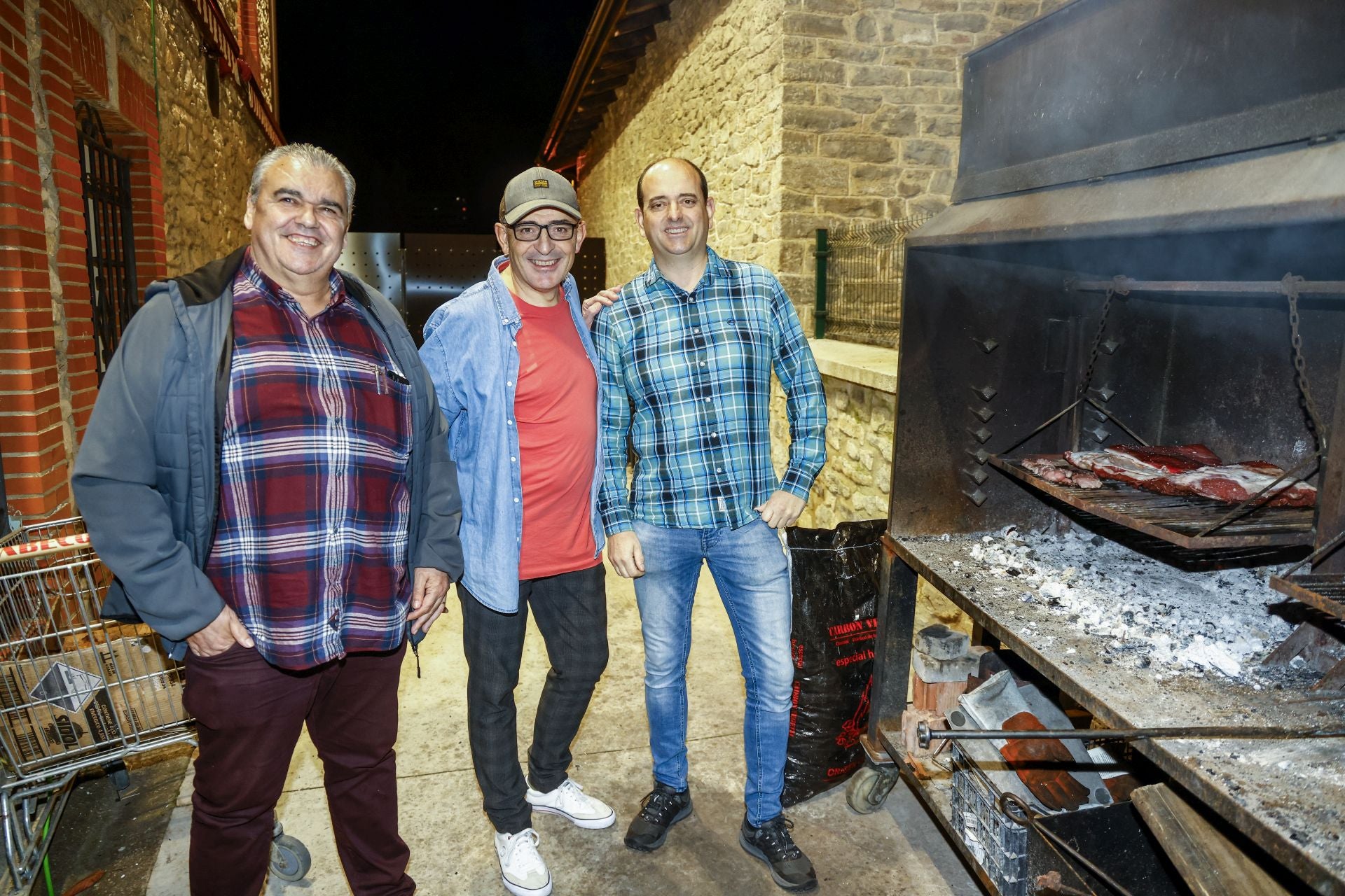 Así fue la cena en Eskola Zaharra