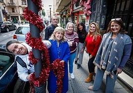 La ingeniosa idea de unos comerciantes de Bilbao para protestar por dejarles sin luces navideñas en su calle.