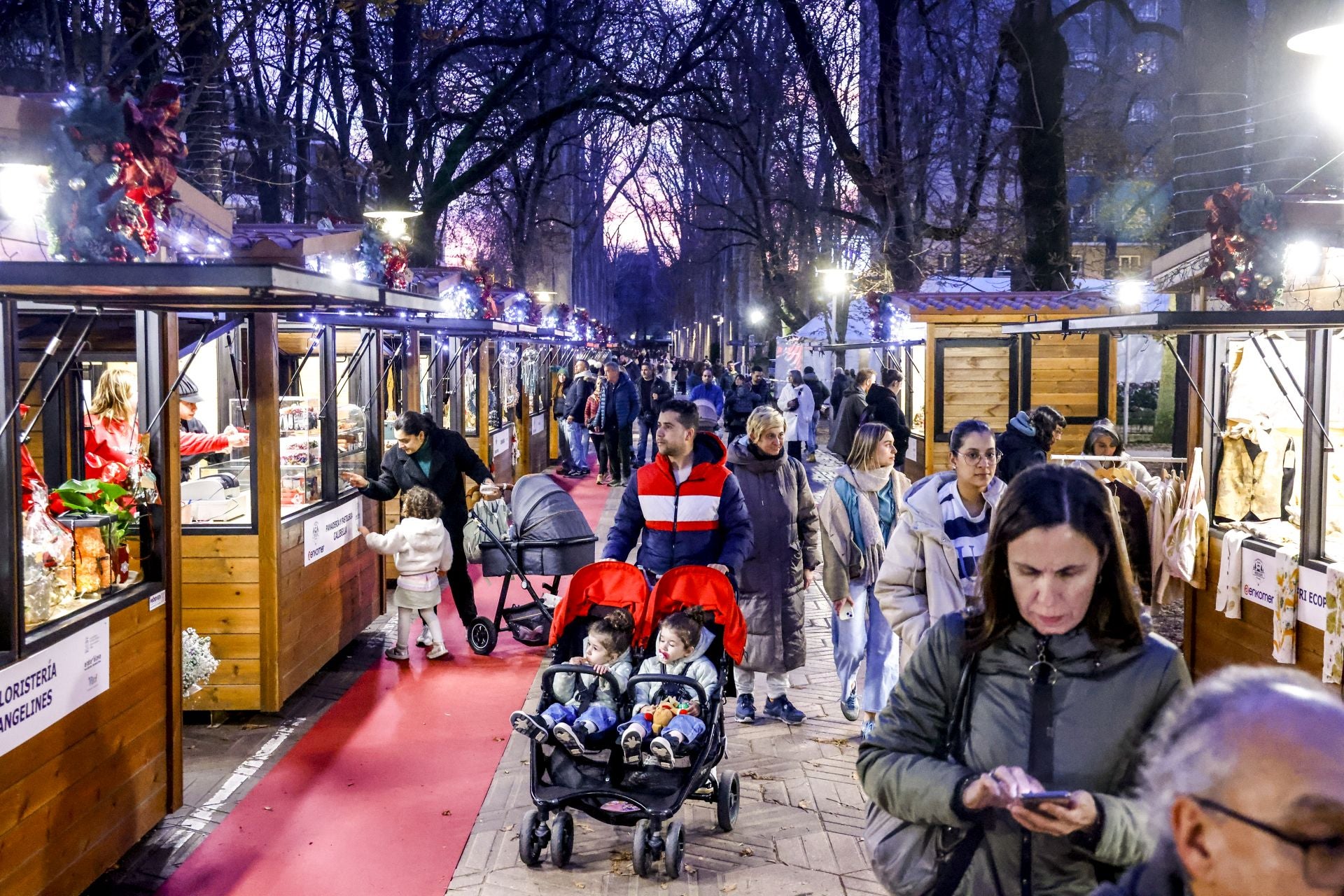 El Mercado de Navidad de Vitoria abre sus puertas