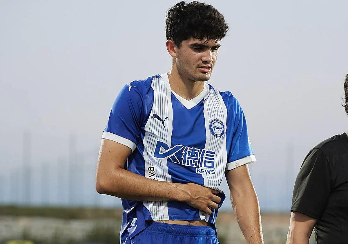 Novoa regresa a una convocatoria del Alavés más de dos meses después