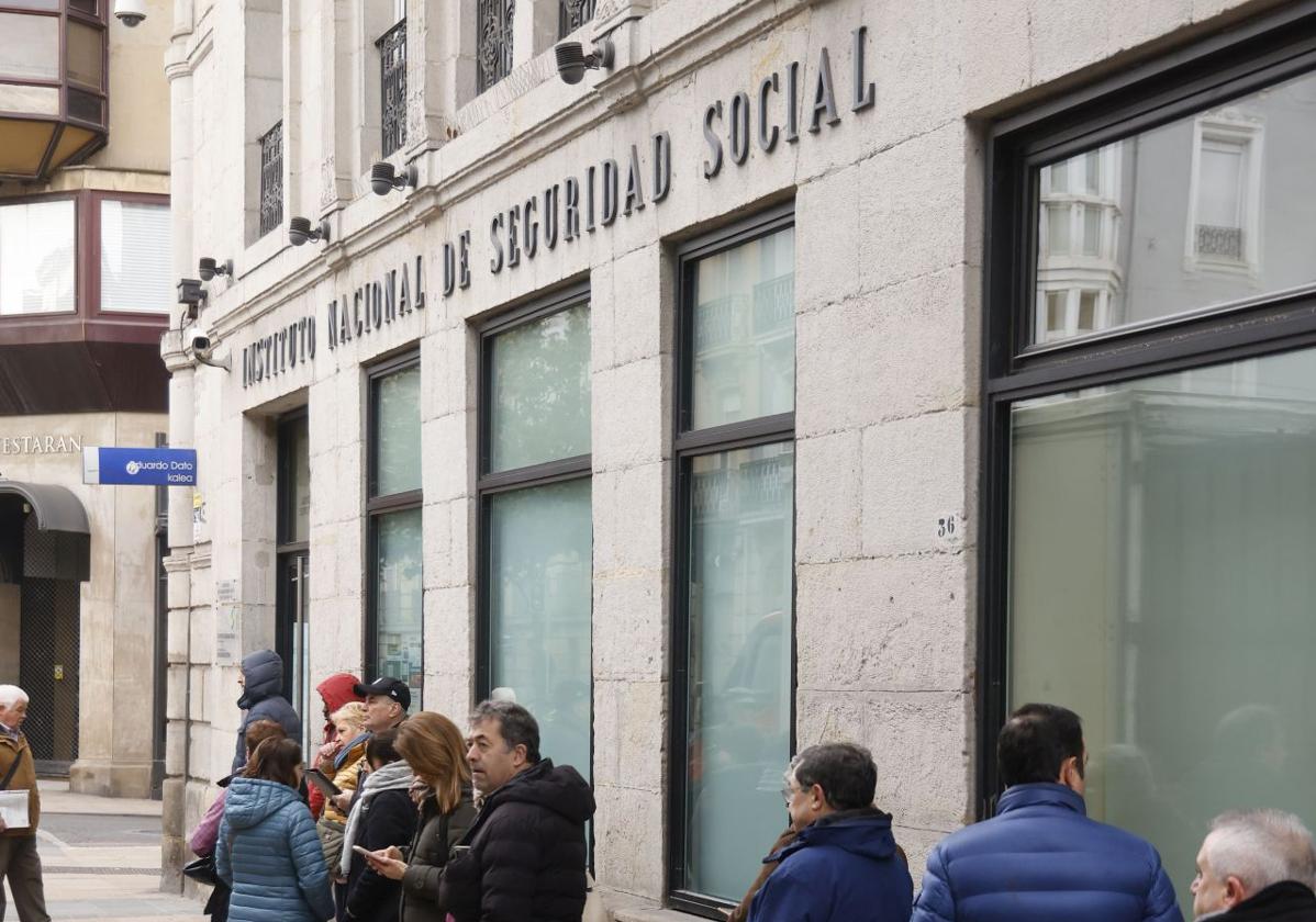 Conceden una pensión a una alavesa que lo dejó todo por cuidar a sus padres