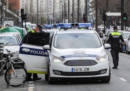 Agentes de la Policía Local de Vitoria.