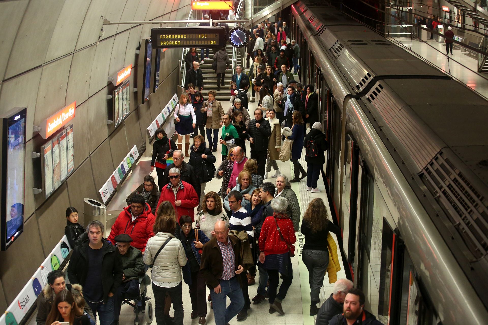 El metro de Bilbao funcionará «al máximo» de su capacidad este sábado, Santo Tomás