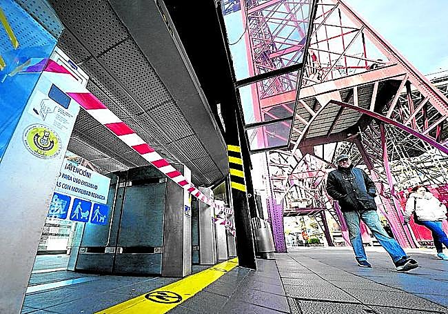 El servicio permaneció suspendido hasta última hora de la tarde.