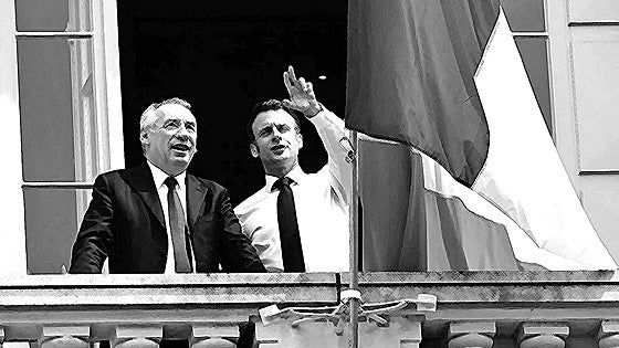 Bayrou: aire contra la decadencia institucional