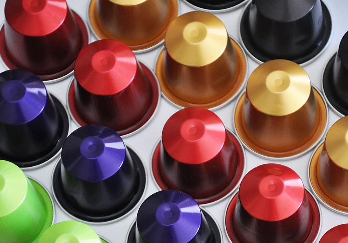 Un barista profesional desaconseja tomar café en cápsulas y explica los motivos