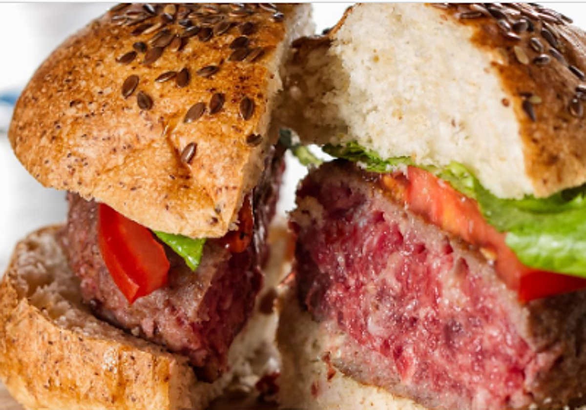 La advertencia de un reconocido científico sobre el punto de la carne de las hamburguesas