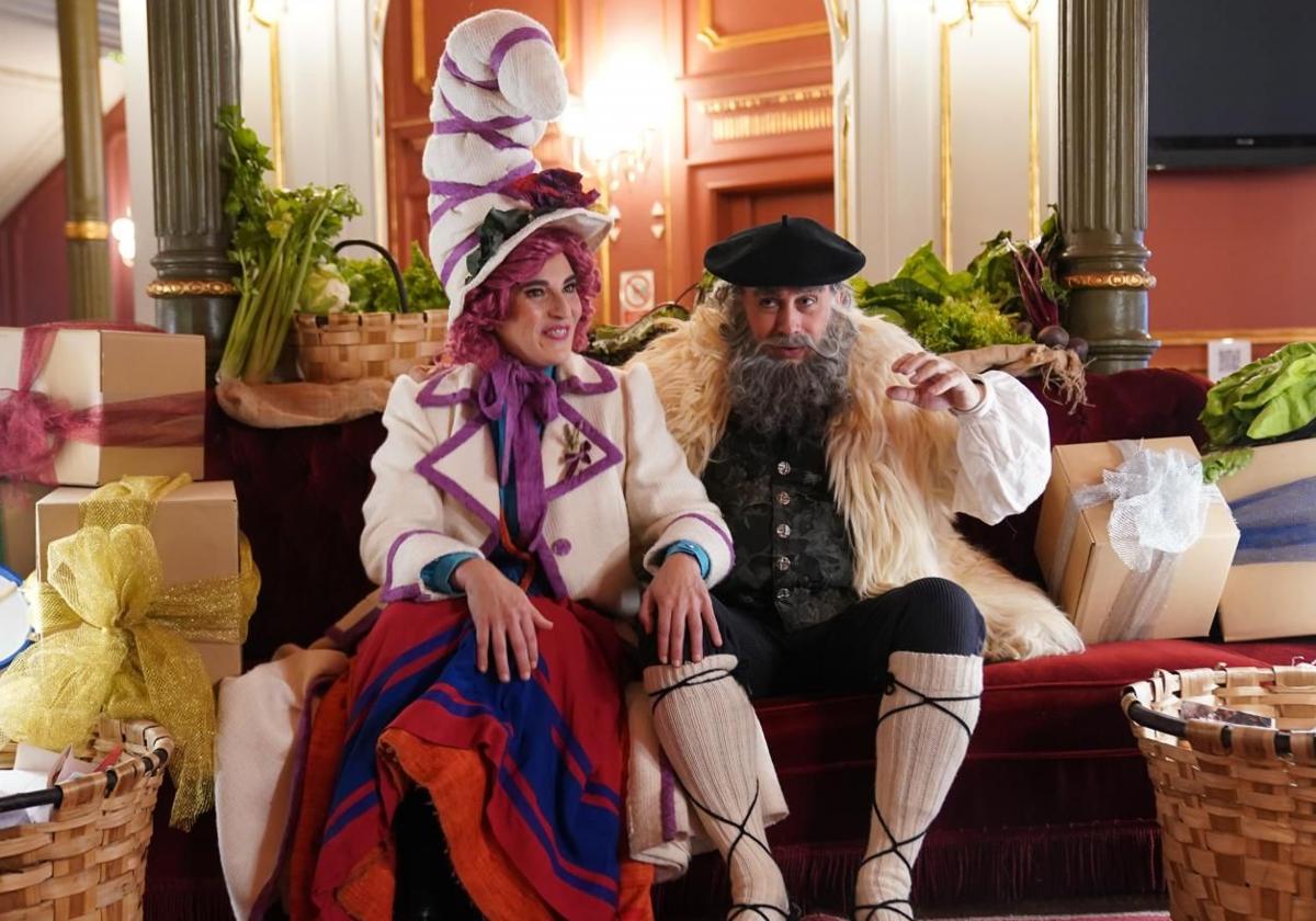 FOTOS: Olentzero y Mari Domingi reciben las últimas cartas de Navidad en Bilbao