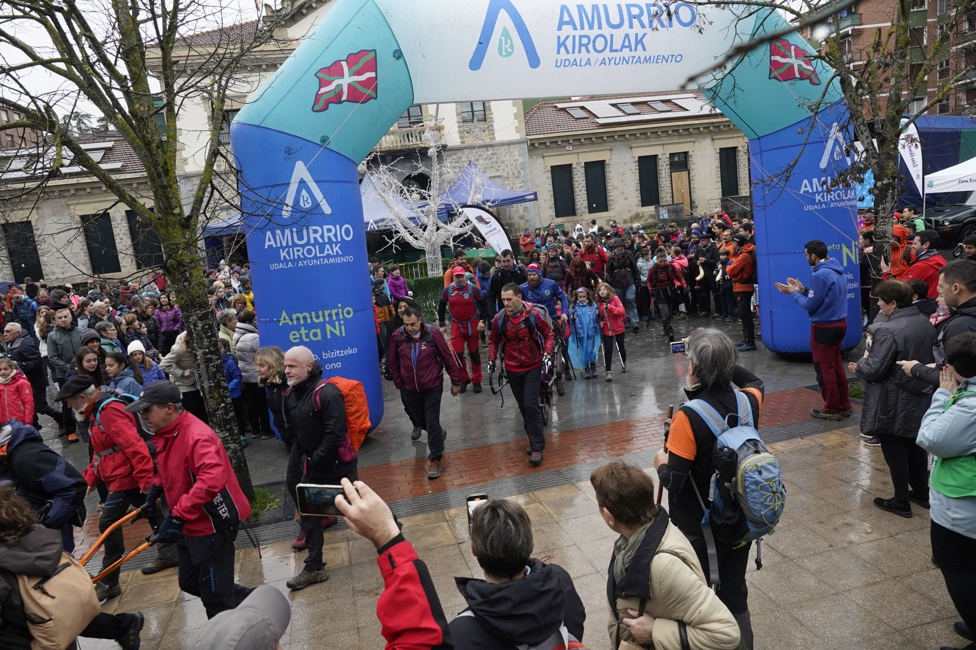 Amurrio sube al Babio para luchar contra el cáncer