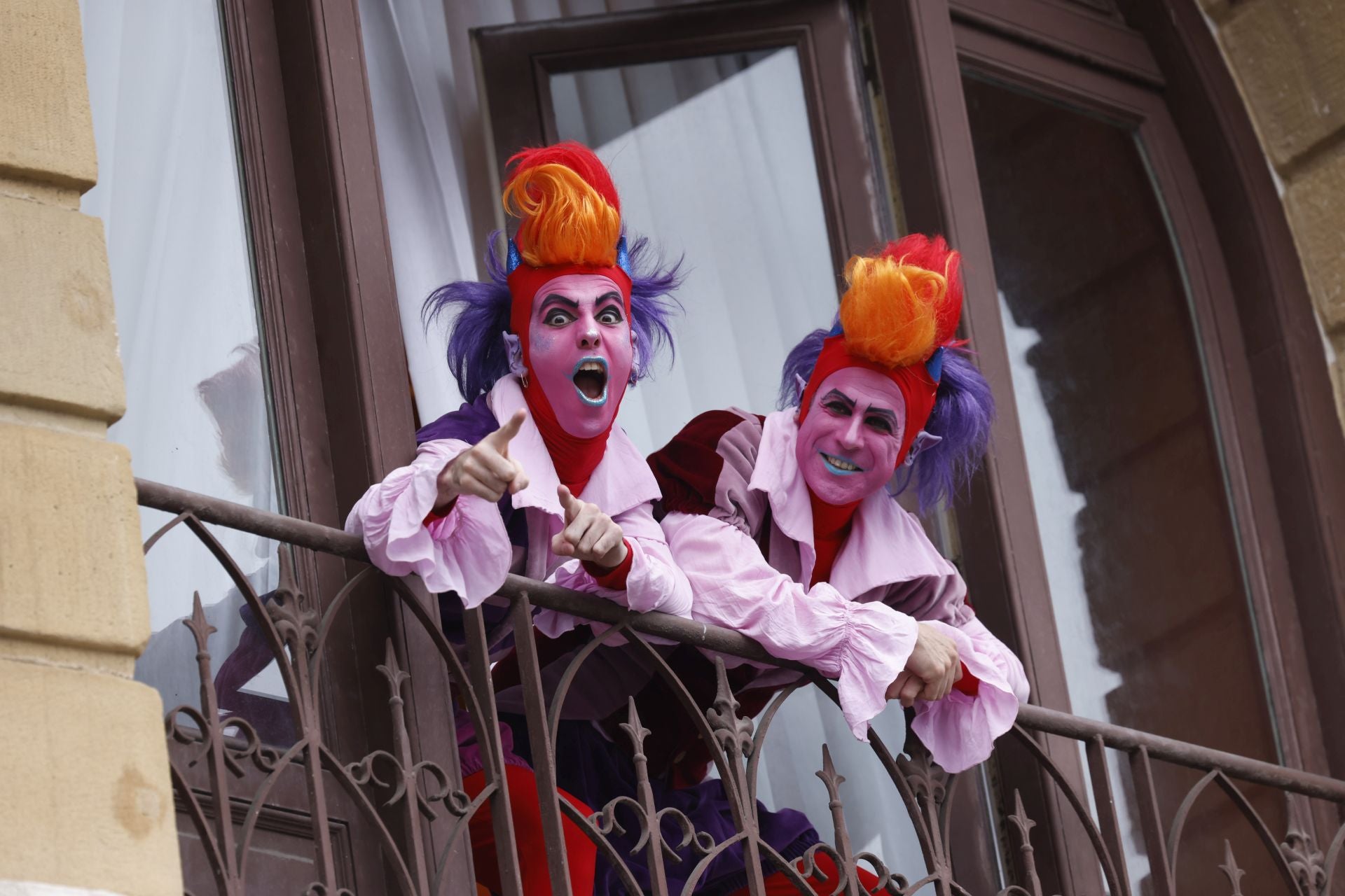 Olentzero y Mari Domingi reciben las últimas cartas de Navidad en Bilbao