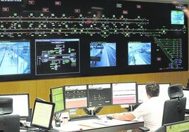 Centro de control de Metro Bilbao, un servicio clave en días como los de Nochebuena y Nochevieja.