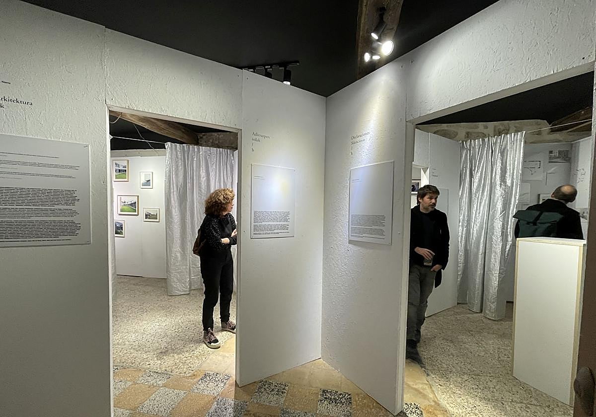 El espacio Kulturlab explica el proceso creativo del estudio arquitectónico Behark.