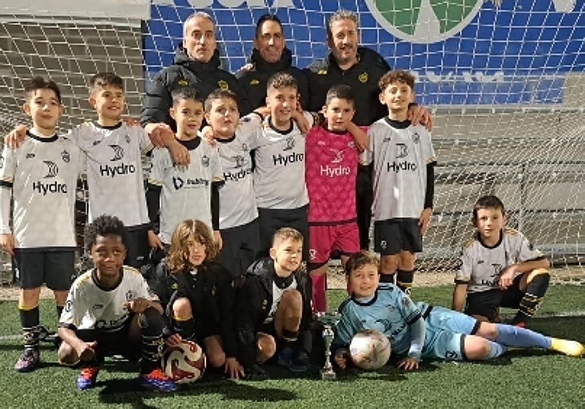 El equipo benjamín se ha proclamado campeón del torneo organizado por el San Ignacio.
