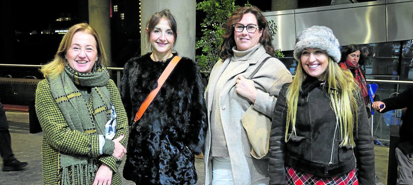 Susana Echevarria, Diana Castro, Esther Zabala y María Echebarria. 