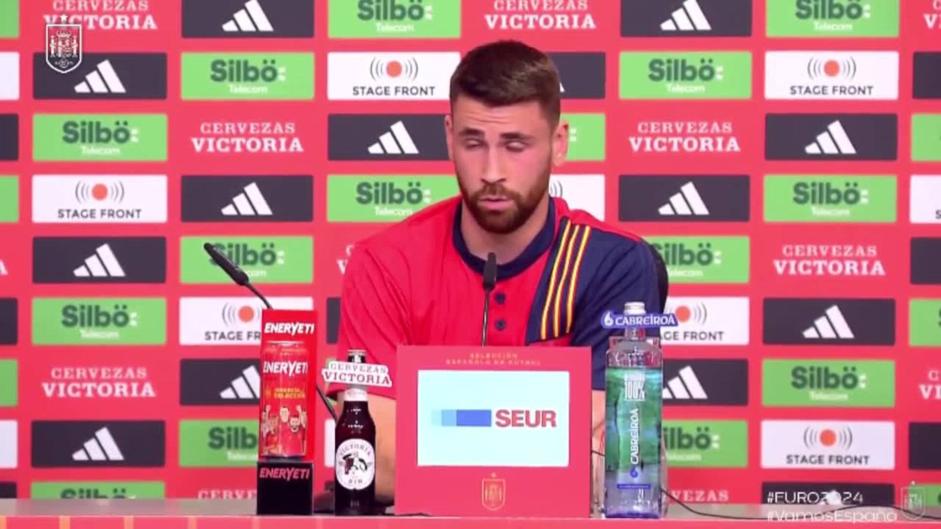 Unai Simón responde a Mbappé: "Los temas políticos hay que dejárselos a otros"