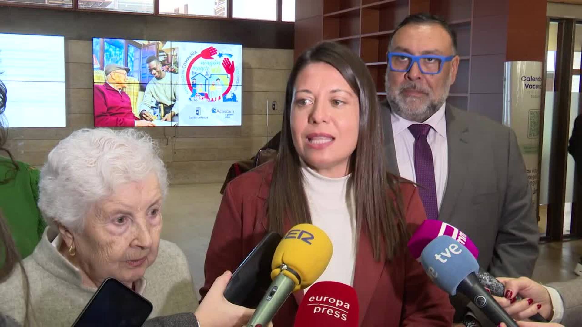 El programa 'Navidad en compañía' vuelve a abrir las puertas de 71 residencias de C-LM