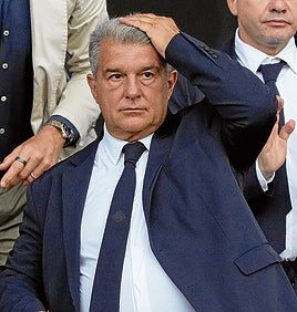 Laporta está en la cuerda floja.