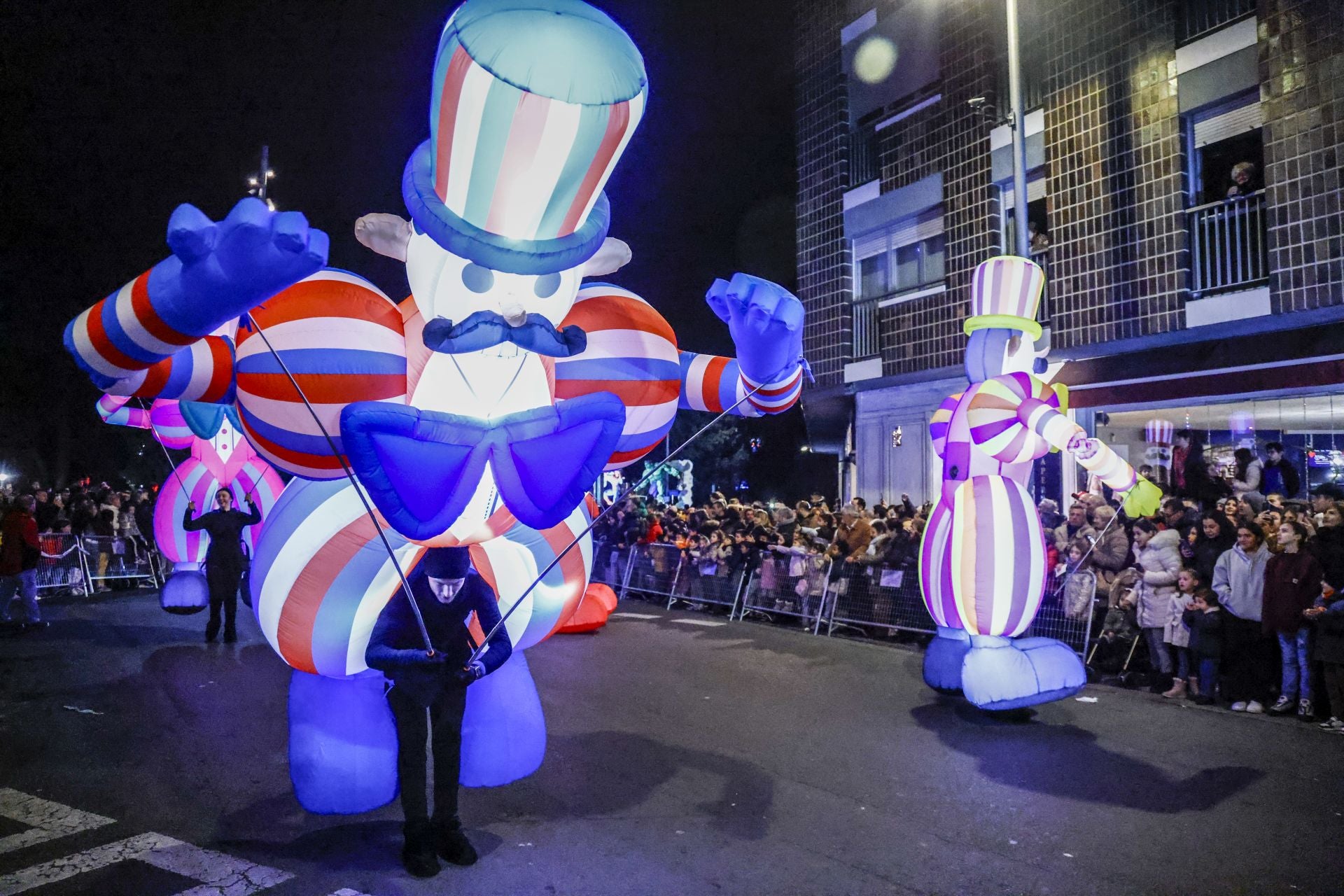 Las imágenes de la cabalgata de los Reyes Magos en Vitoria