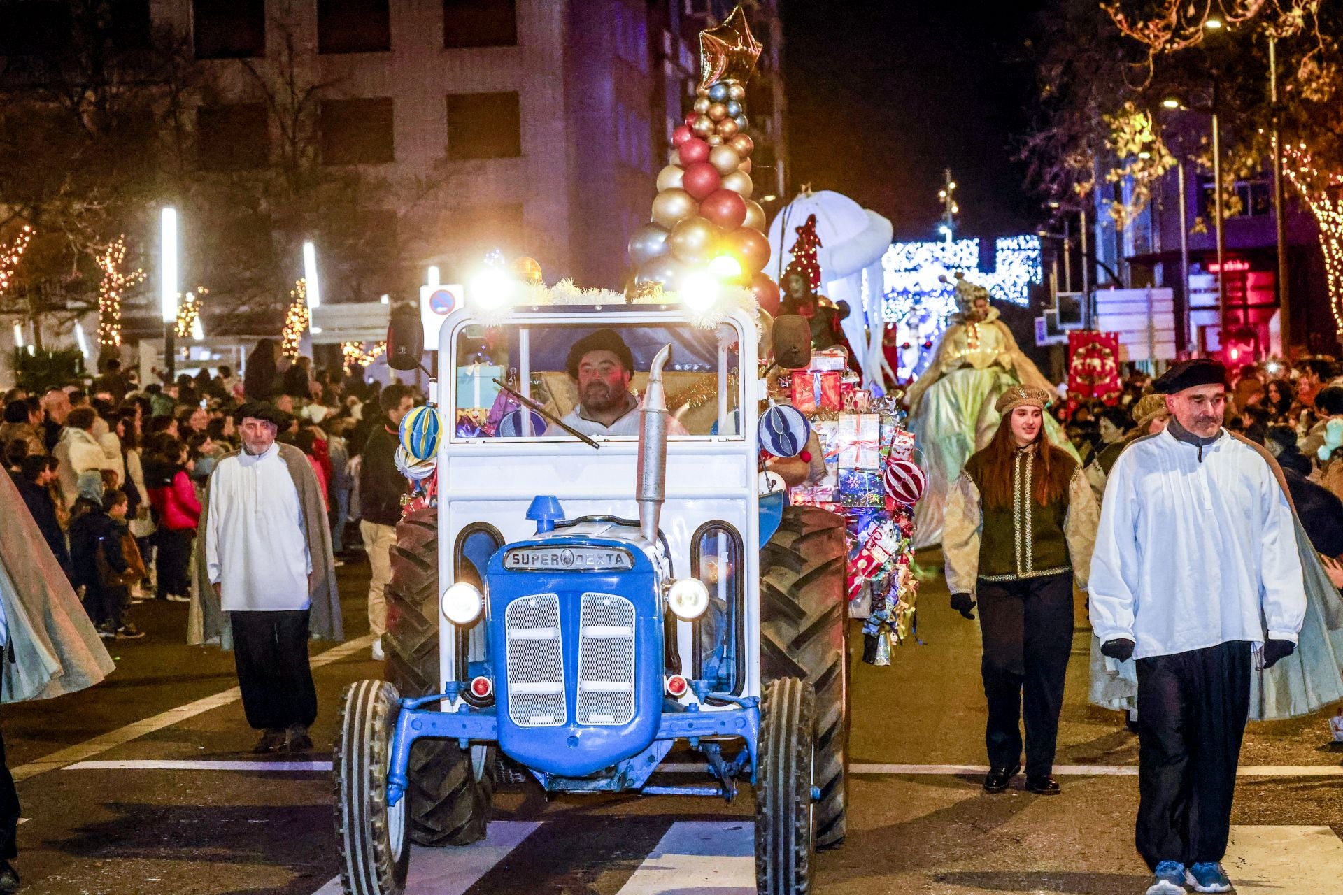 Las imágenes de la cabalgata de los Reyes Magos en Vitoria