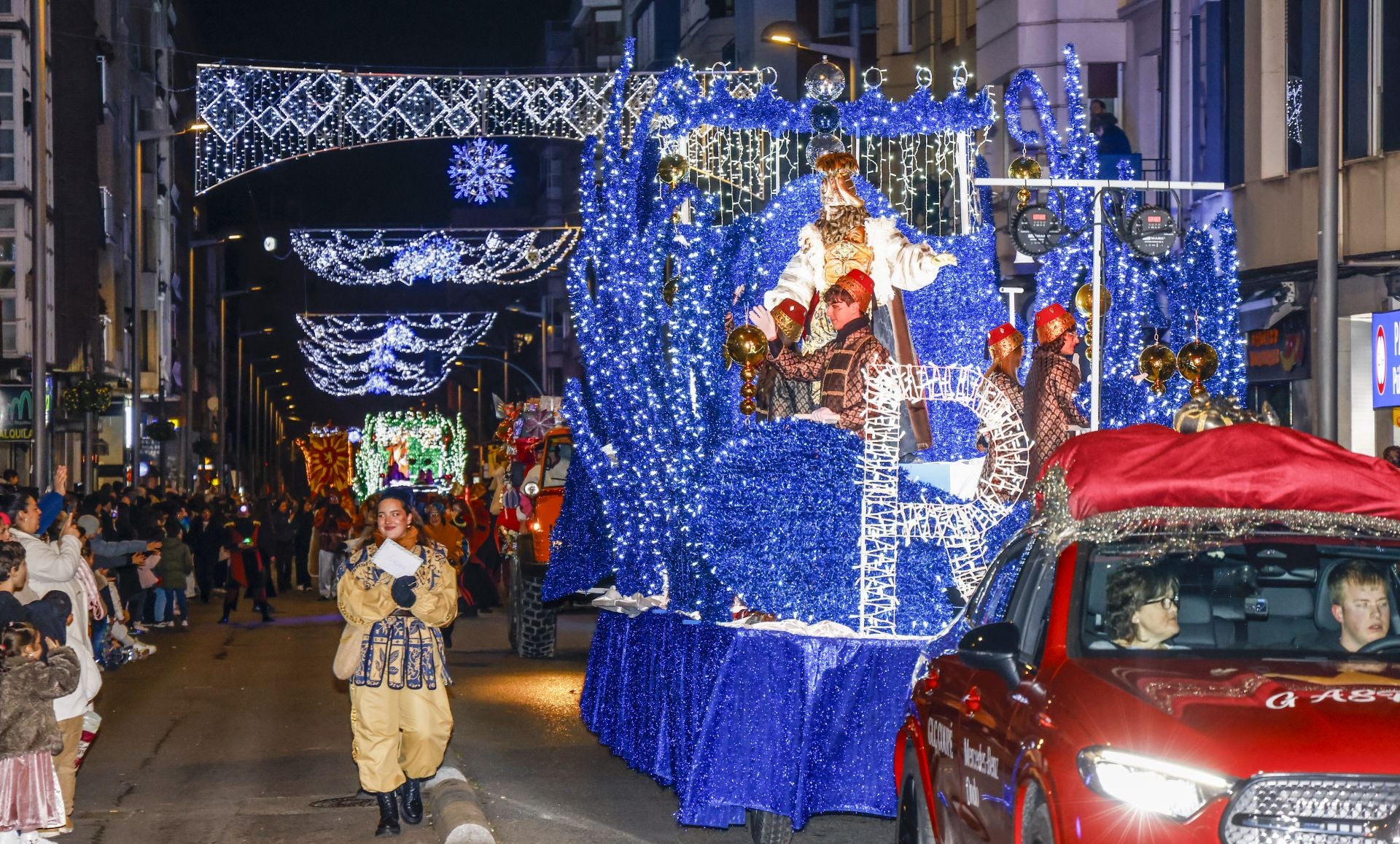 Las imágenes de la cabalgata de los Reyes Magos en Vitoria