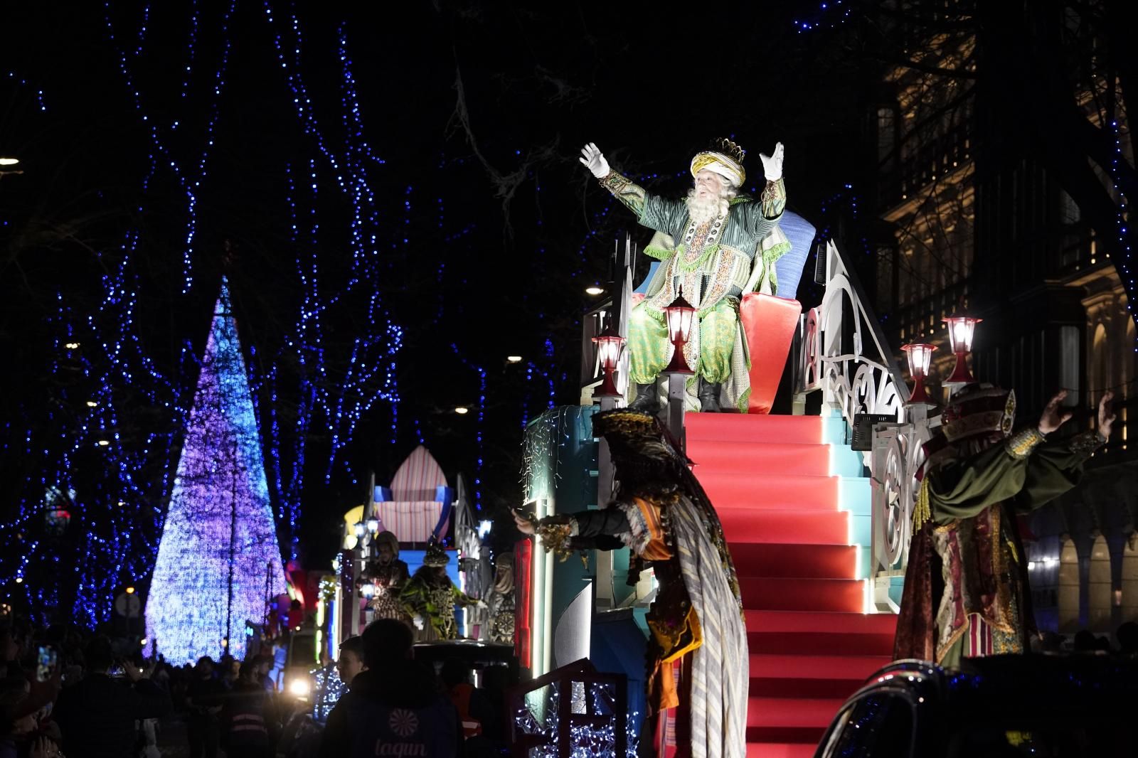 Las mejores imágenes de la Cabalgata de Reyes Magos en Bilbao