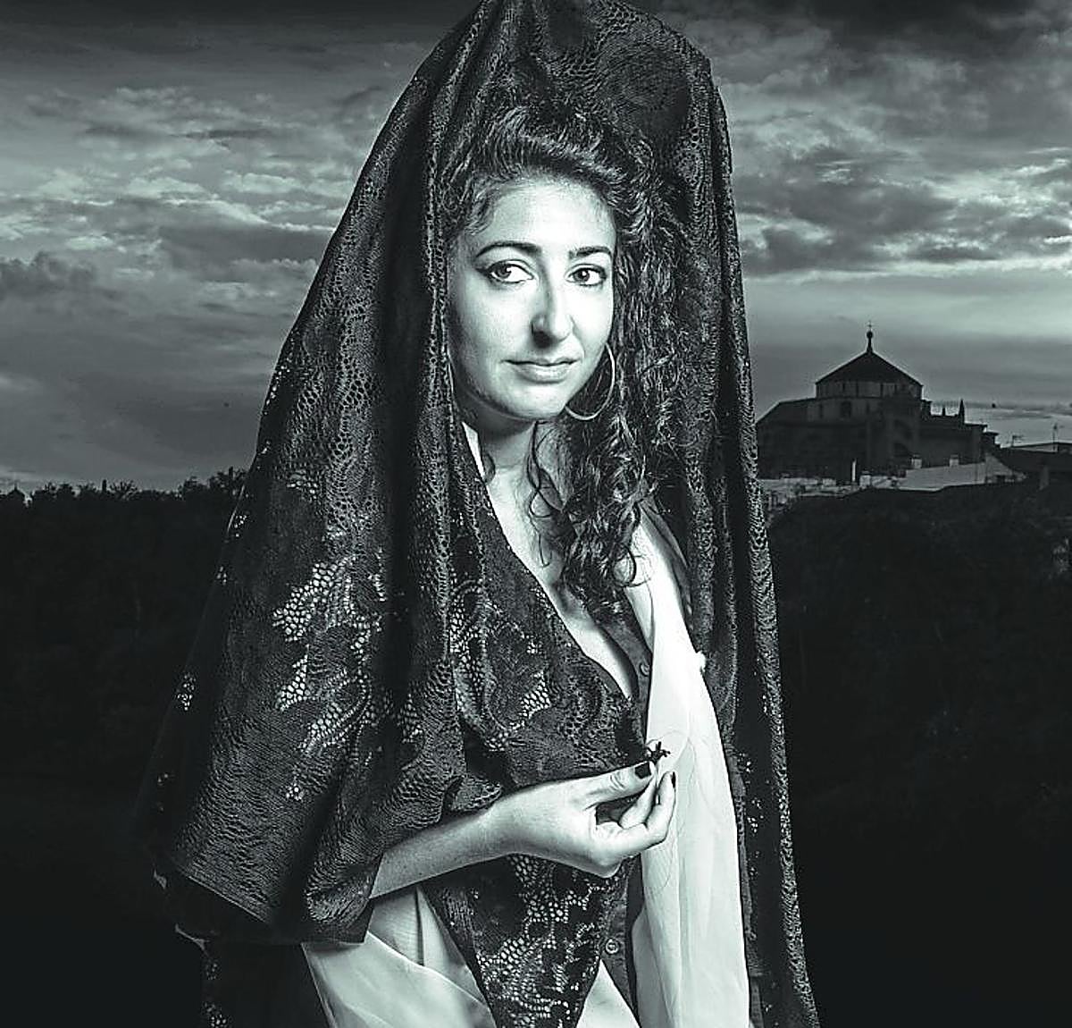 La escritora Azahara Palomeque.