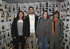 Bienvenida San José, Daniel Peralta, Isis Beneitez y Raquel Salinas.