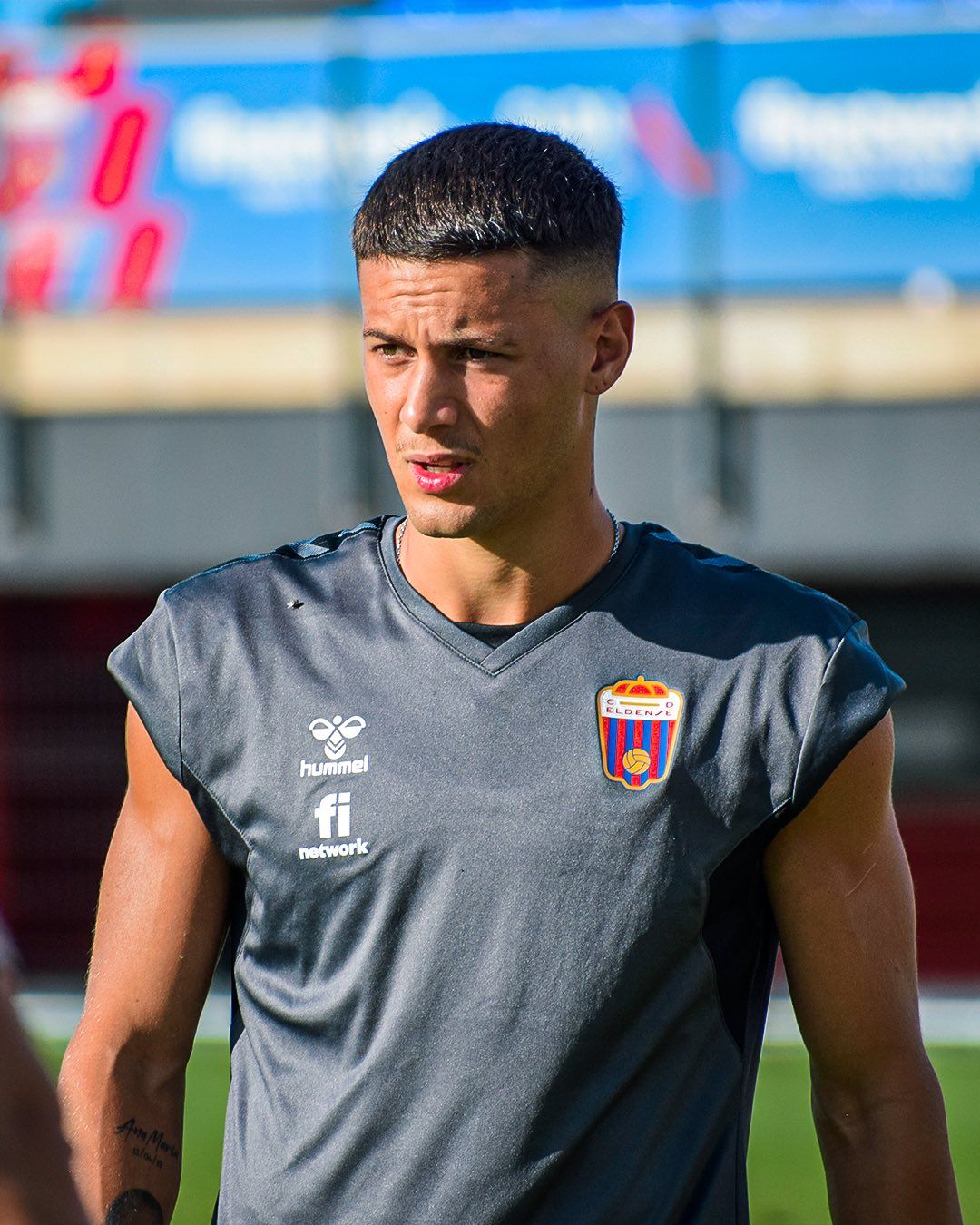 Alan Godoy, en un entrenamiento con el Eldense.