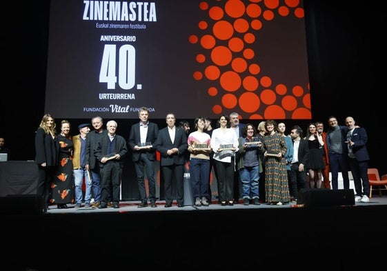 Foto de los premiados en la gala de la pasada edición de Zinemastea.