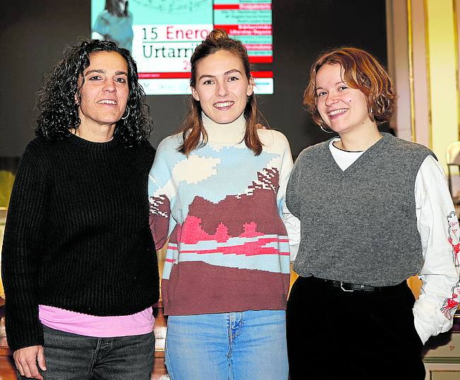 Maialen Lujambio, Nerea Ibarzabal y Leire Vargas. 