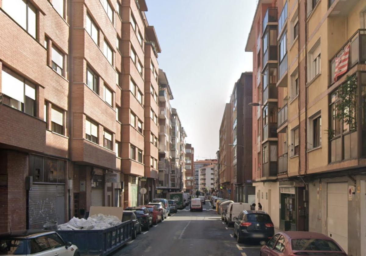 La calle Meso, en el barrio erandiotarra de Astrabudua, será repavimentada y contará con un bidegorri.