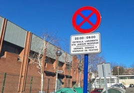 La prohibición rige en la calle frente a la discoteca Sonora.