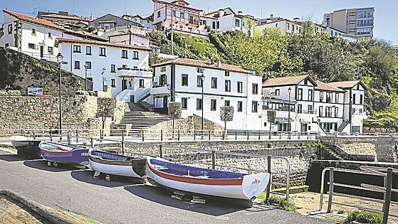 Empresarios abren una guerra legal por el veto a los pisos turísticos en el Puerto Viejo