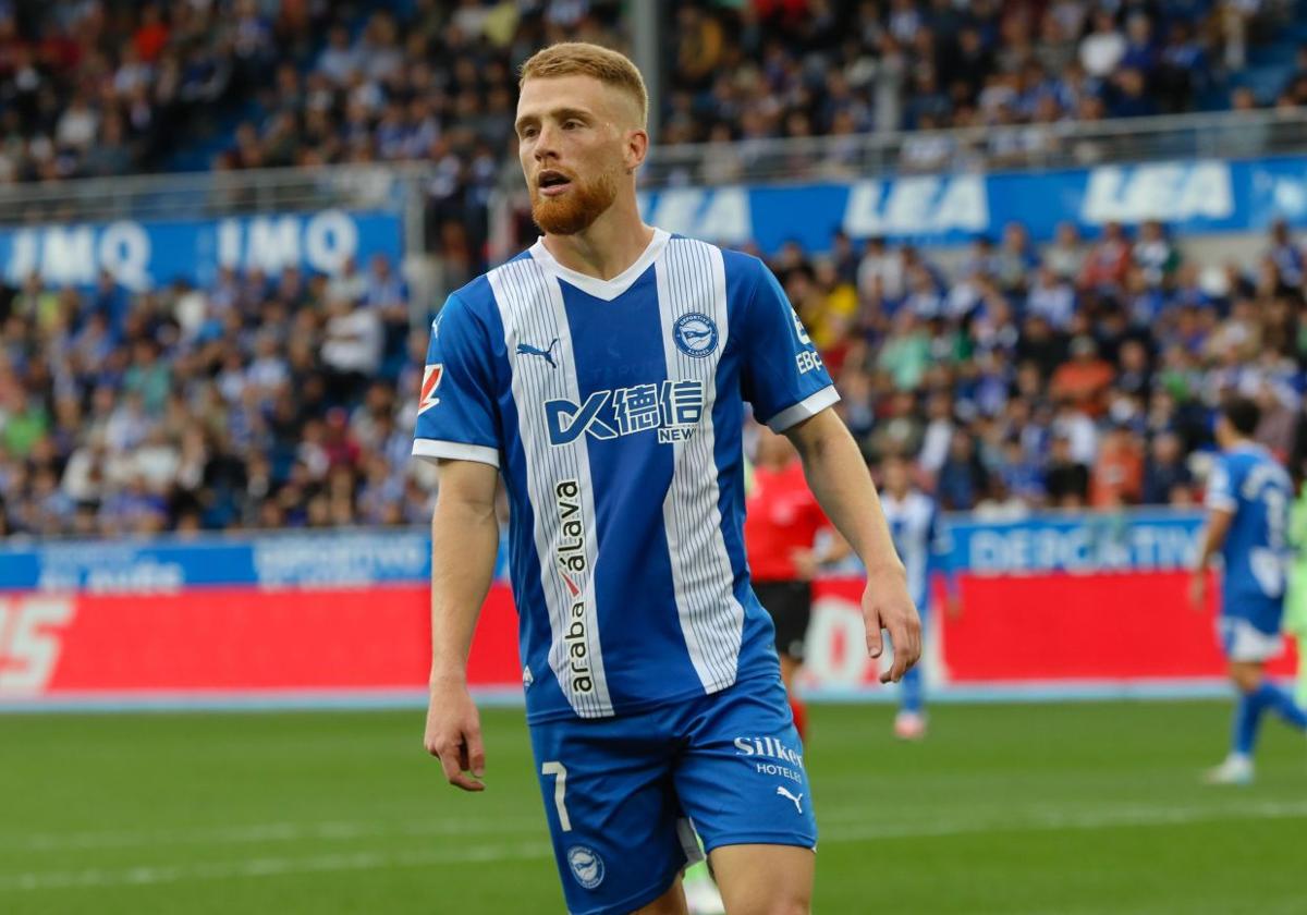 Carlos Vicente, durante un partido del Deportivo Alavés de esta temporada.