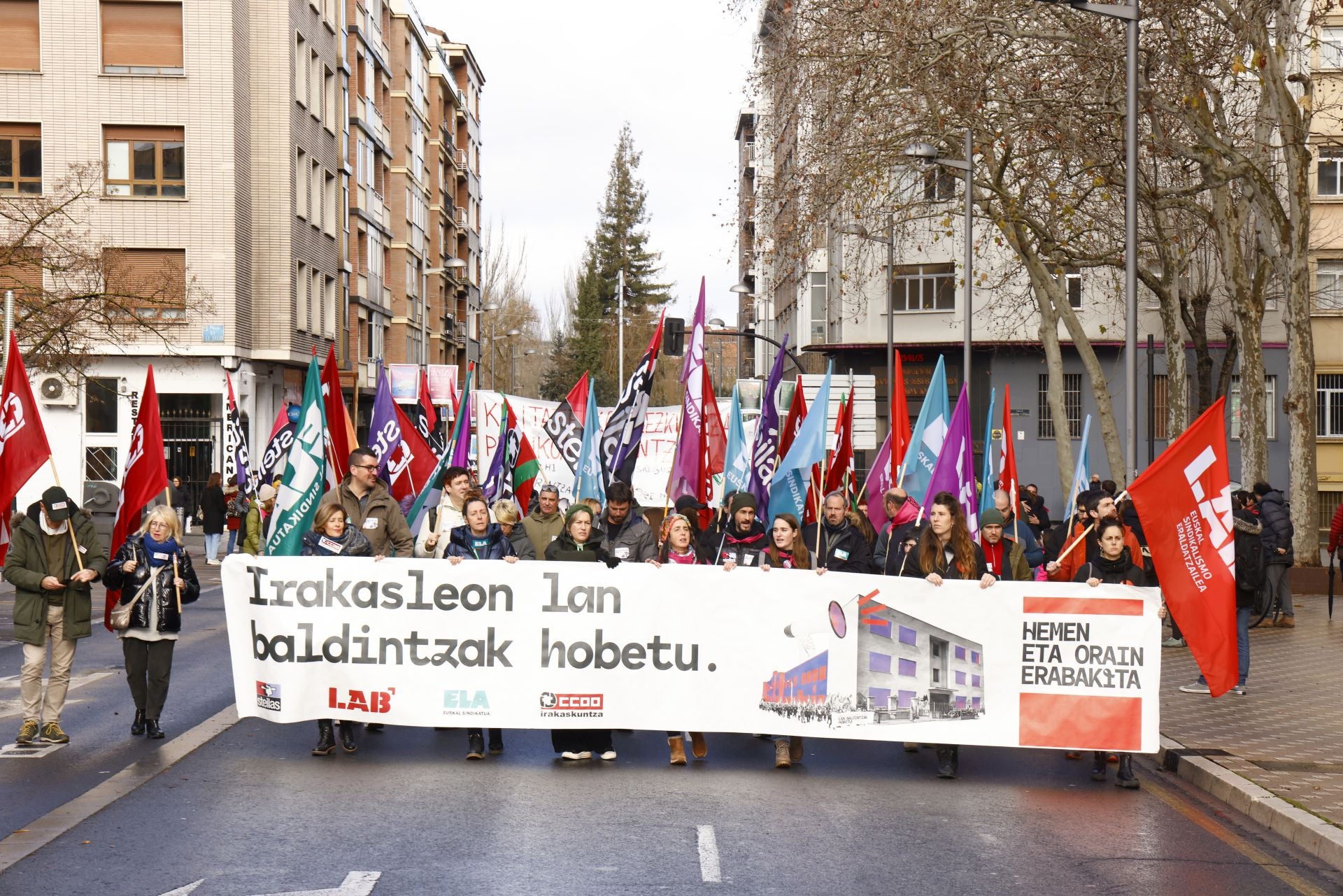 Manifestación de la enseñanza pública en Vitoria