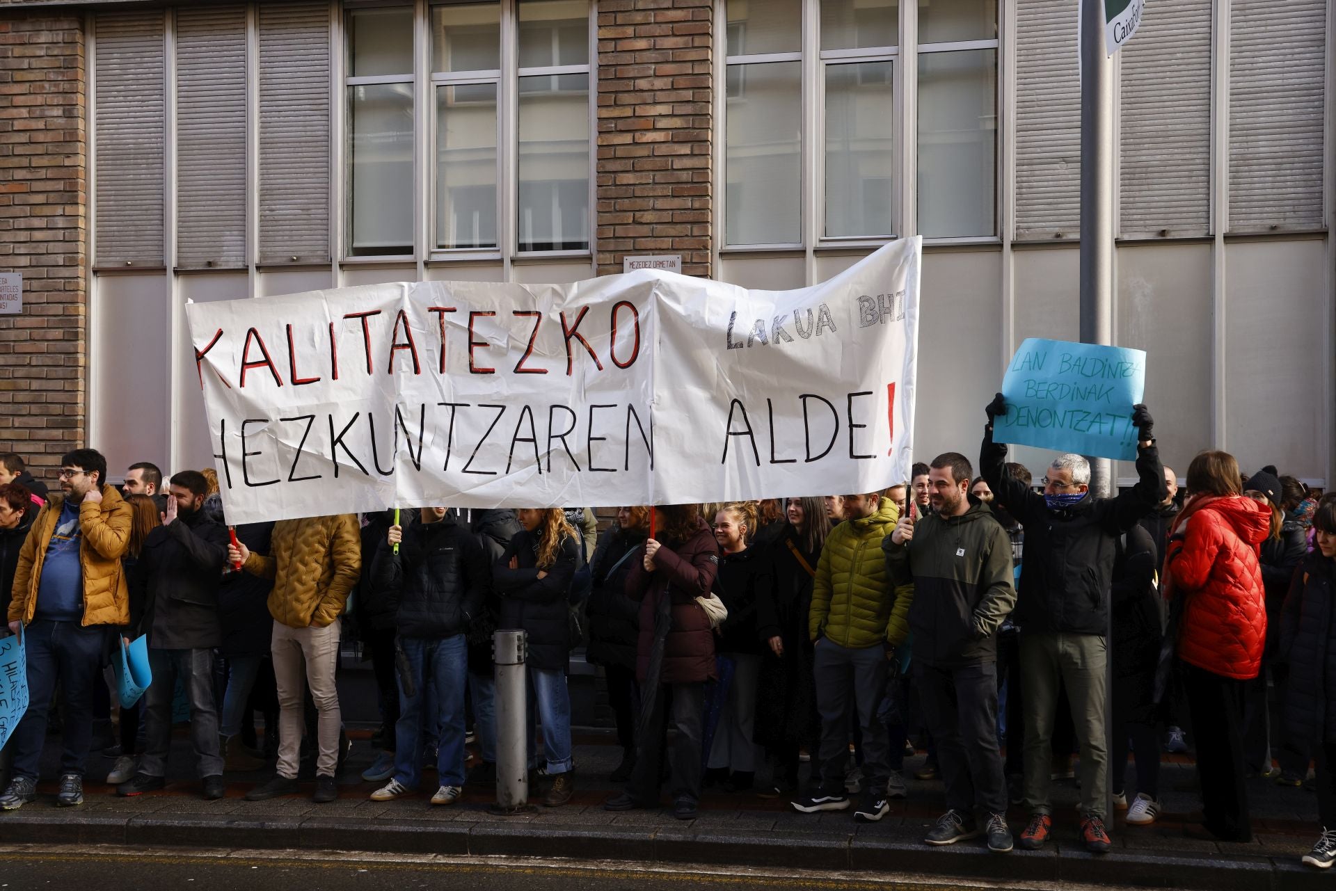 Manifestación de la enseñanza pública en Vitoria