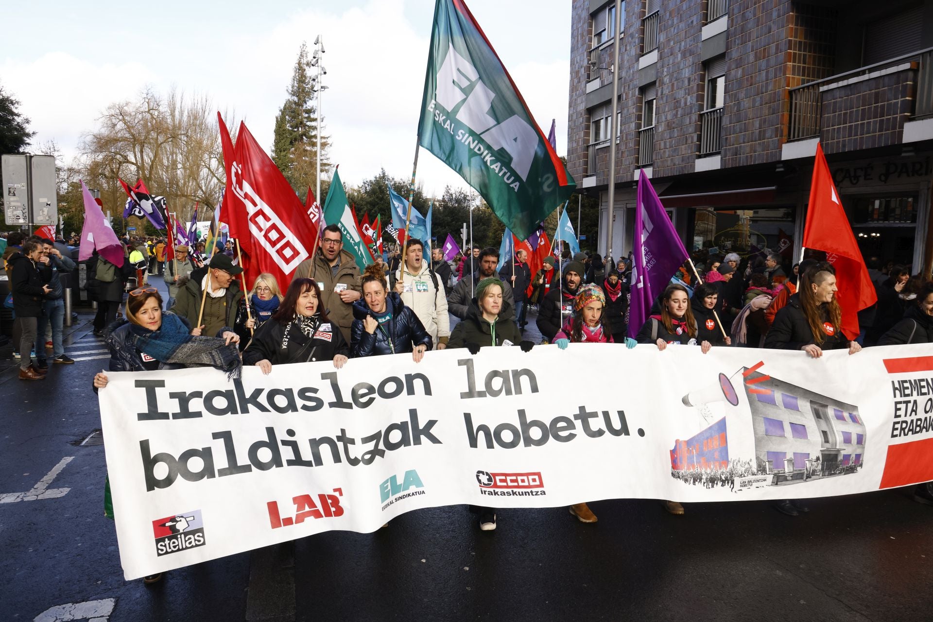 Manifestación de la enseñanza pública en Vitoria