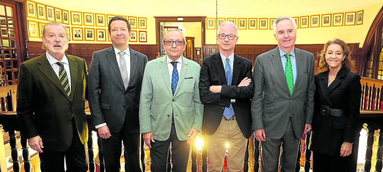 José Luis Sabas, Javier Rodríguez, Juan Ignacio Goiria, Txema Soria, Luis Eguiluz y Susana Palomino.