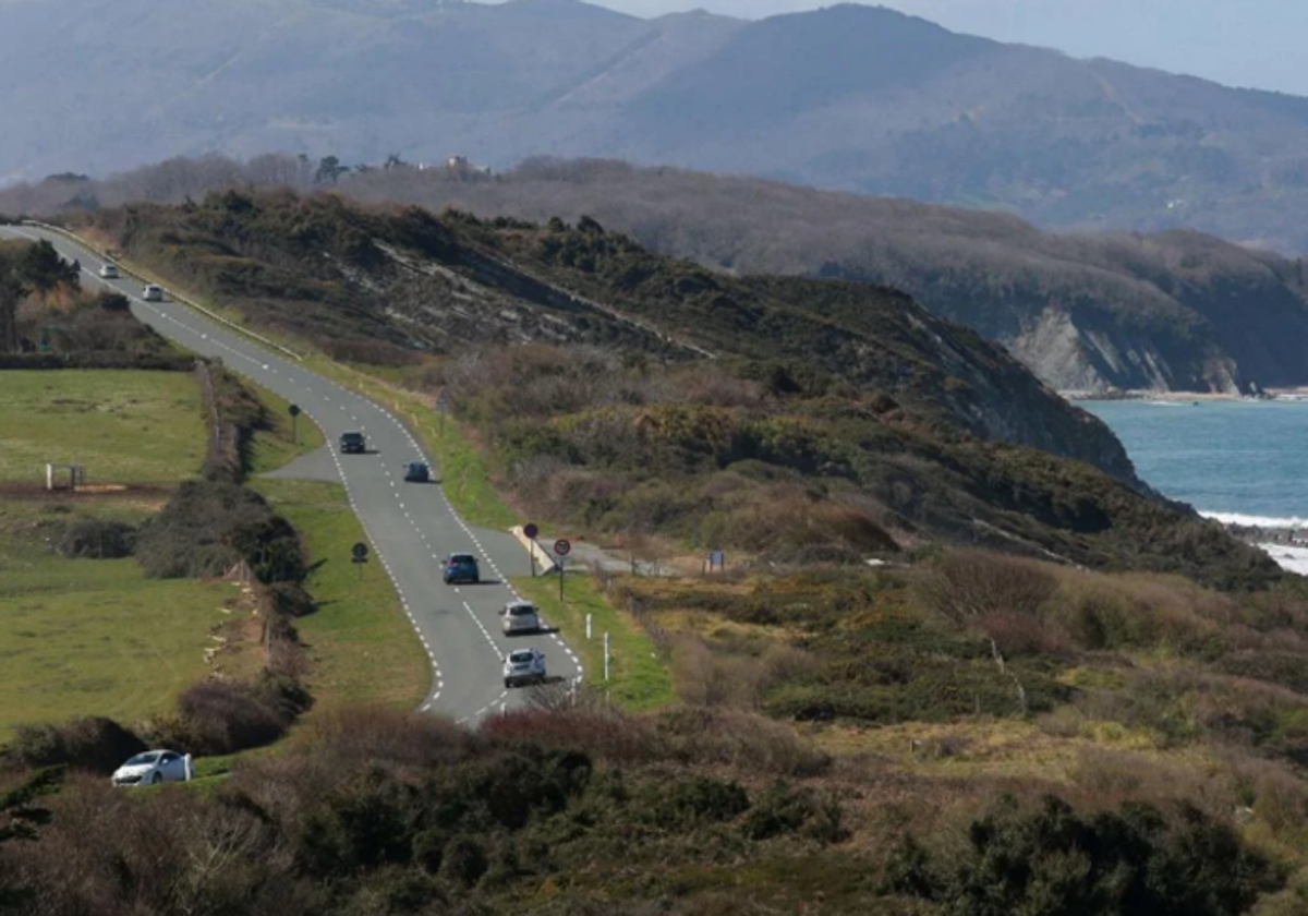 Carretera de La Corniche, entre Hendaia y Sokoa.